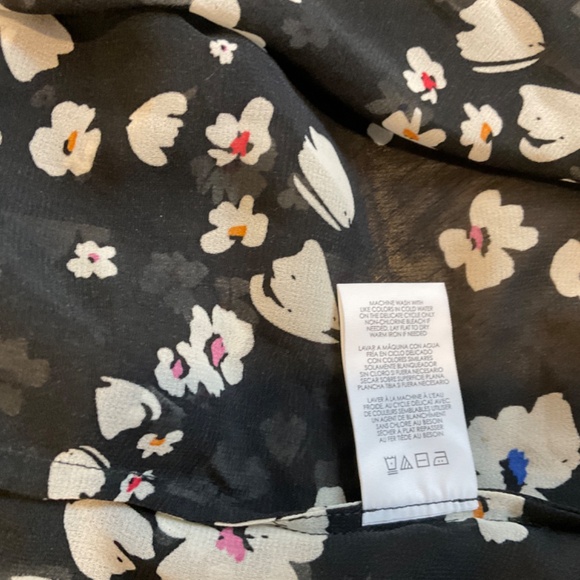 CAbi Delight Blouse - Picture 5 of 6